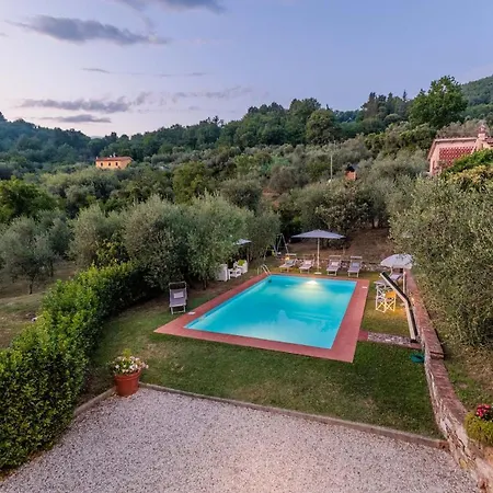 Dondolino, A Stylish Villa *